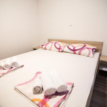 Luxury Mobile Homes Liza ビオグラード・ナ・モル エクステリア 写真